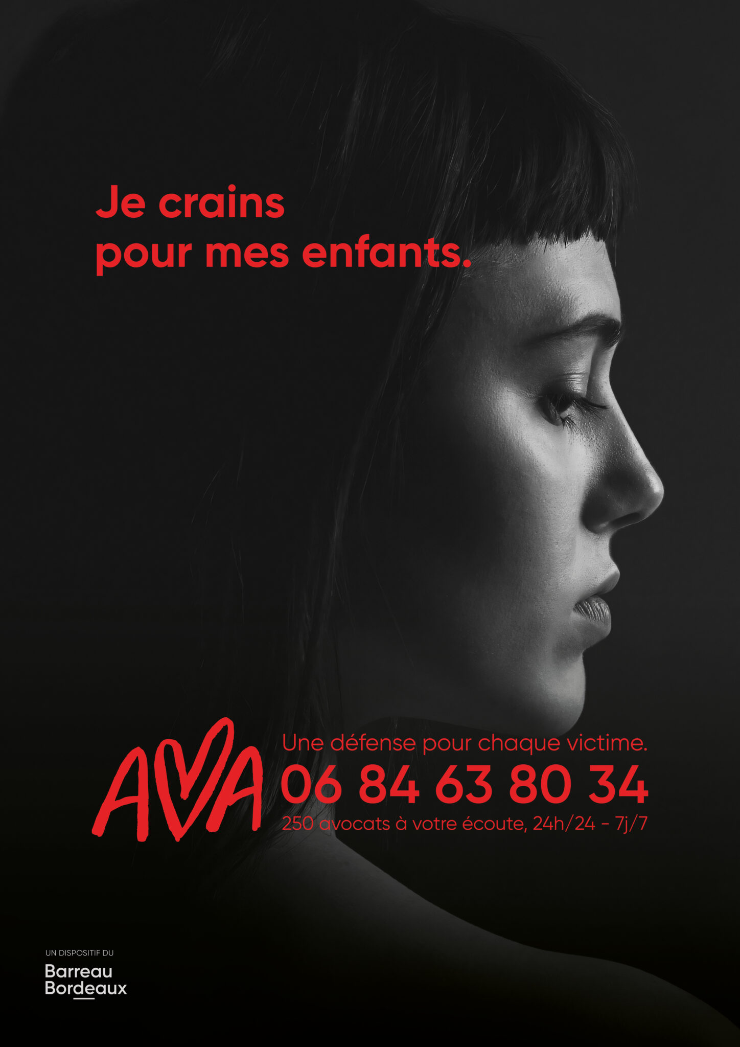 Affiche AVA : une personne exprime sa crainte pour ses enfants – dispositif d’aide aux victimes à Bordeaux.