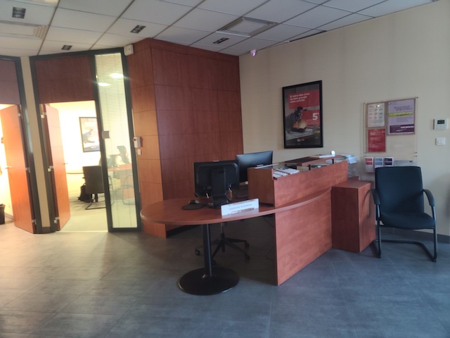 Local professionnel tout équipé Mérignac centre.