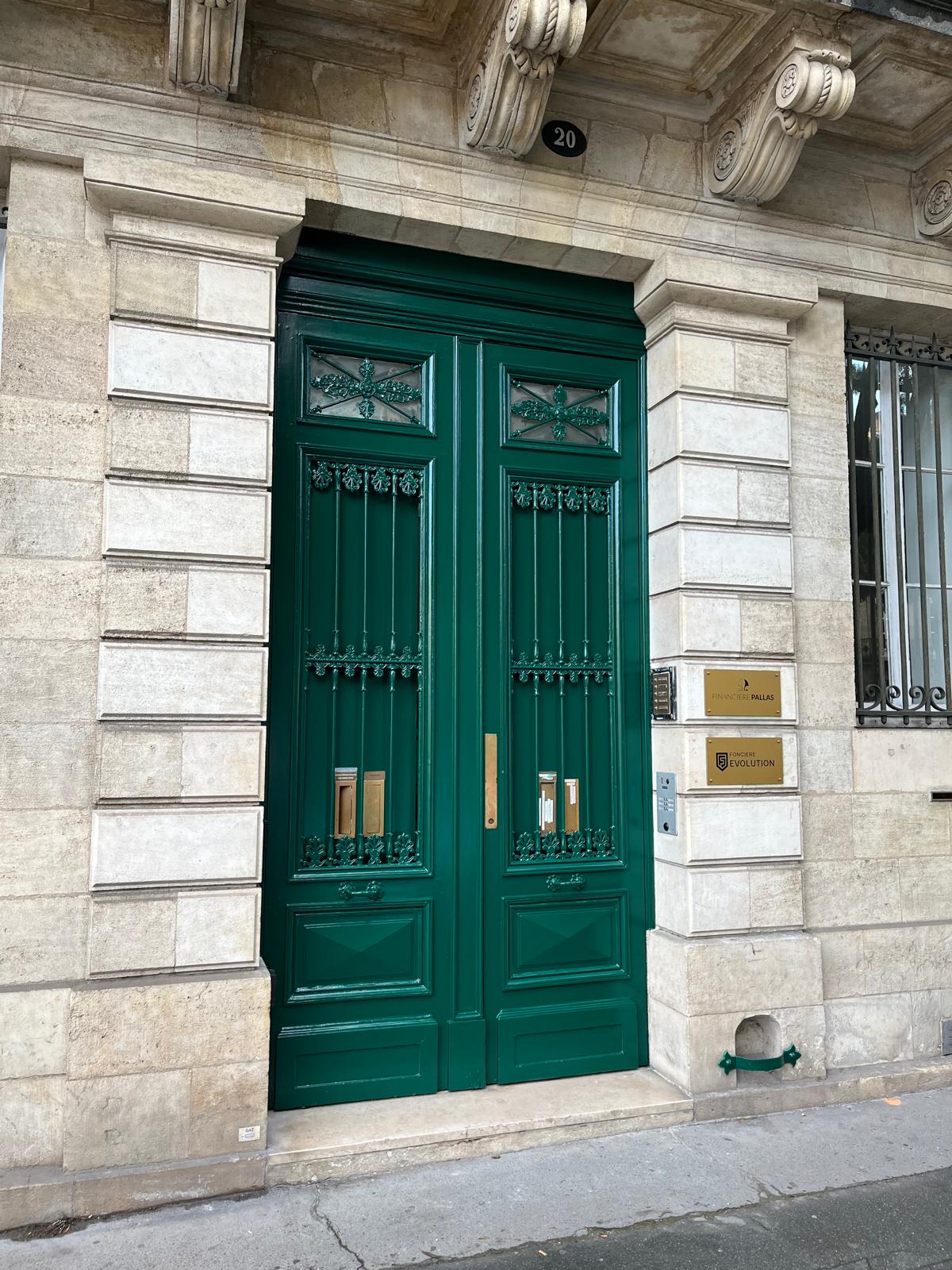 DOMICILIATION DANS BUREAUX NEUFS – COURS DE VERDUN (BORDEAUX) – MISE A DISPOSITION IMMEDIATE